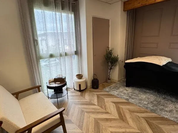 Bureau 27m² - ZFU Monthéard, Le Mans - Zéro frais d'agence