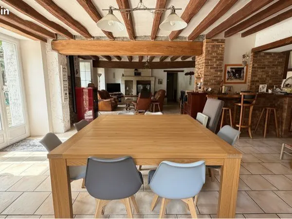 Maison plain pied et 3,7 hectares