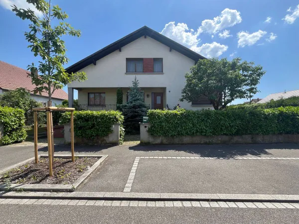 Maison 7 pièces 215 m²