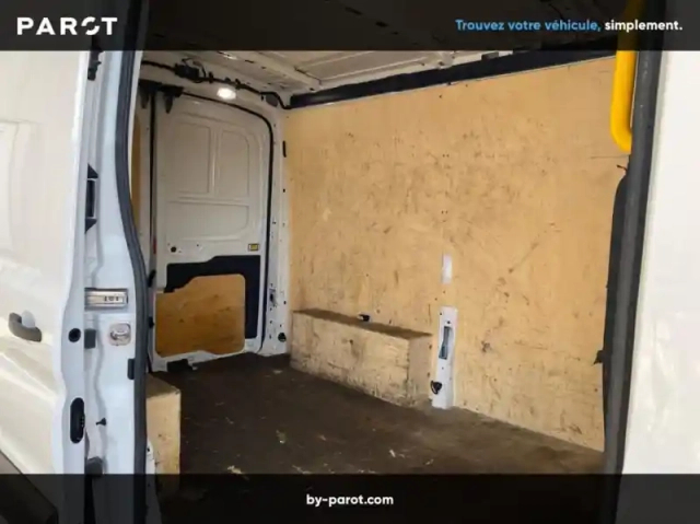 Ford Transit fourgon fg t310 l2h2 2.0 ecoblue 130ch trend — photo 9