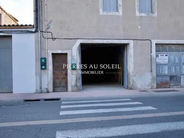 Parking/Garage/Box 125 m²