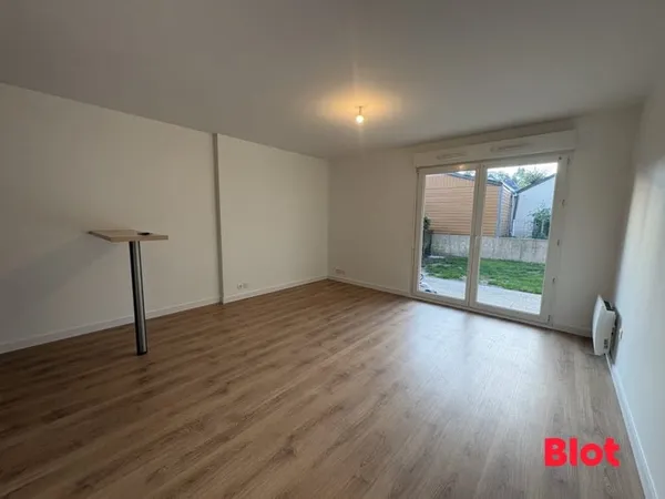 A LOUER APPARTEMENT SUR PONT PEAN - T2 - 40 m²