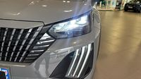 Peugeot 2008 1.2 PureTech 130ch S&S GT EAT8 — photo 17