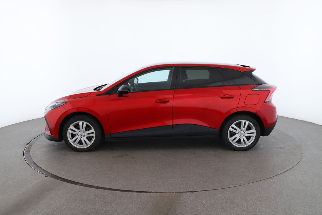 MG 4 EV 64kWh -150 kW 2WD Luxury — photo 2