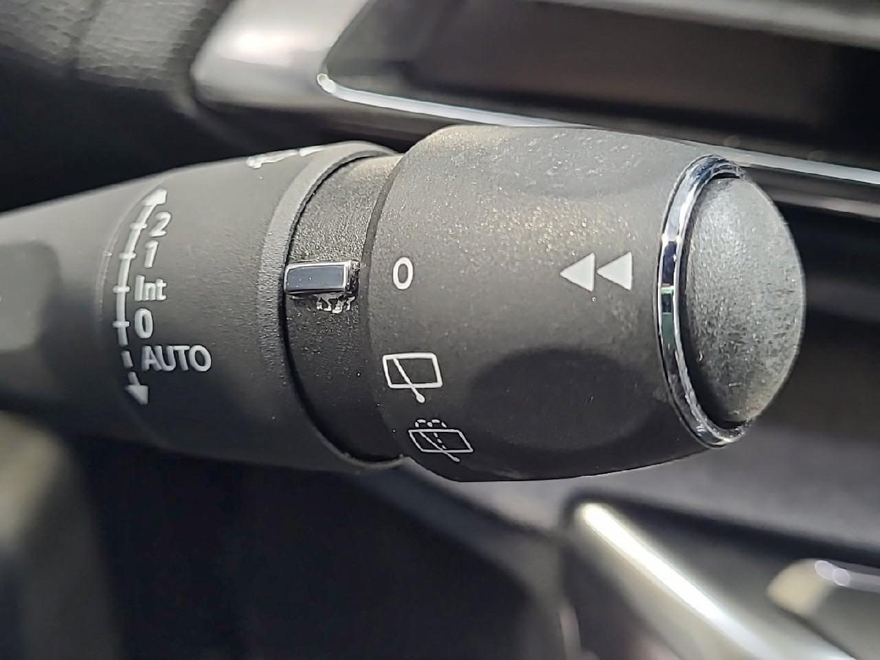 Peugeot 3008 puretech 130ch s&s eat8 gt — photo 26