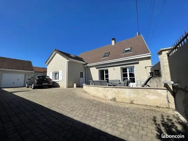 Maison 7 pièces 175 m²