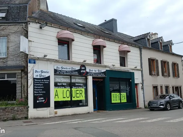 A louer local ou bureau a carhaix