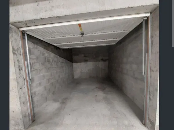 A vendre garage saint-fons centre-ville