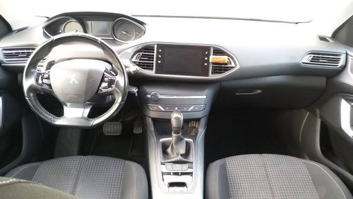 Peugeot 308 SW 1.5 BlueHDi 130 EAT6 - Active Business – 2019 – 172055 km – Diesel – Boîte Automatique — photo 31