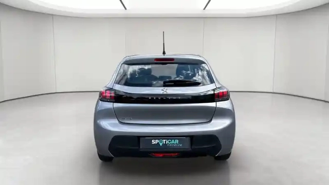 Peugeot 208 puretech 75 s&amp;s bvm5 — photo 4