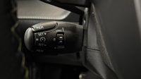 Peugeot 2008 1.2 PureTech 130ch S&S GT EAT8 — photo 28