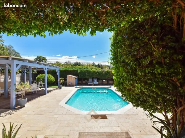 Maison 6 pièces 145 m²