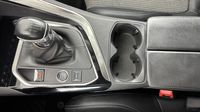 Peugeot 3008 1.5 BlueHDi 130ch S&S Allure Pack — photo 23
