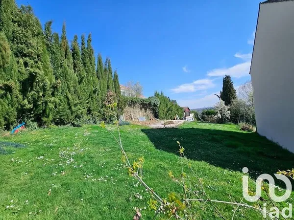 Terrain 521 m²
