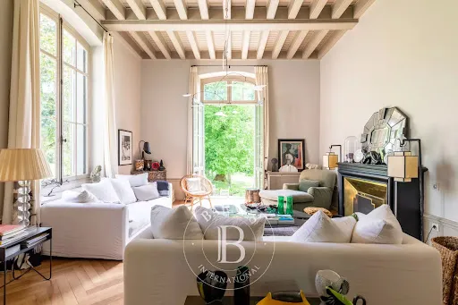 Propriété 15 pièces 550 m²