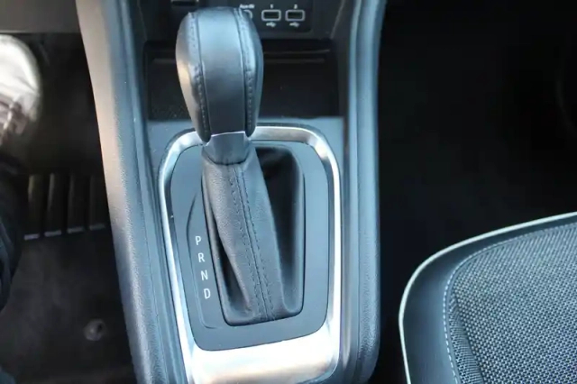Renault Captur tce 155 edc fap — photo 43
