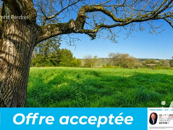 Terrain 636 m²