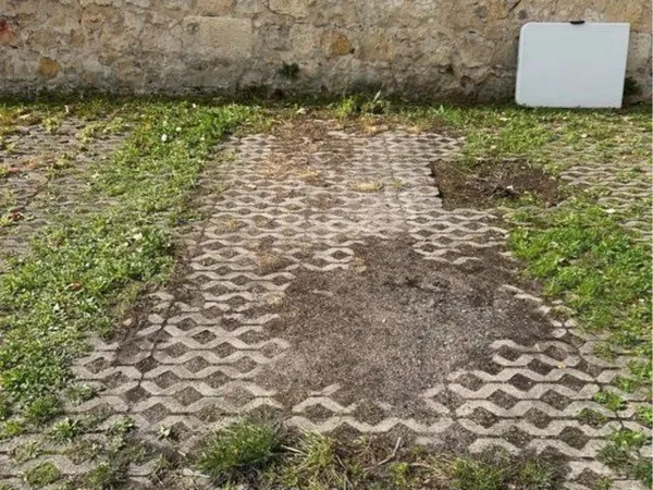 Parking - Barrière Saint Gènes