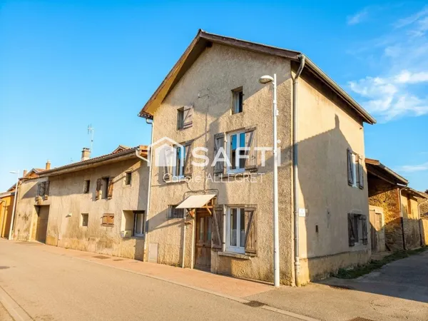 Coup de coeur pour cette grande maison de 215m2 atypique et pleine de potentiel
