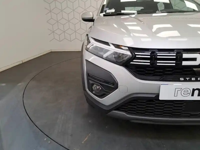 Dacia Sandero eco-g 100 — photo 9
