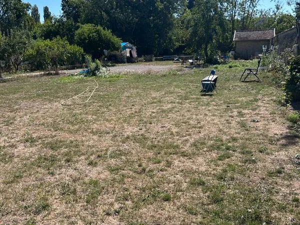 Terrain 1300 m2 viabilisé