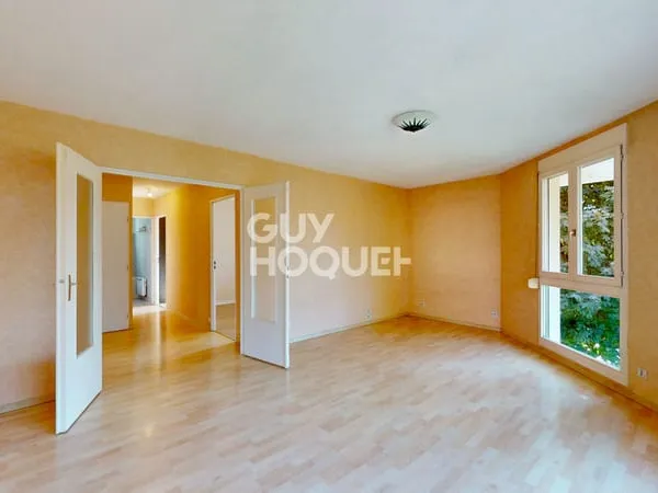 Annecy-le-Vieux ? Appartement 3 pièces de 67 m² avec terrasse et garage.