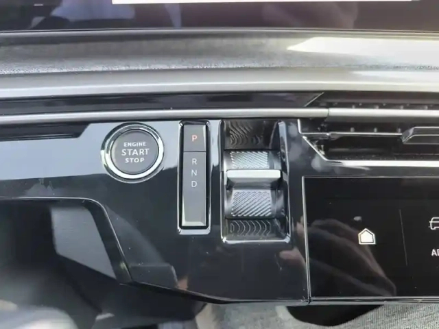 Peugeot 3008 electrique 210 ch 73 kwh — photo 14