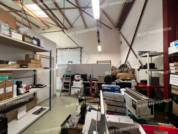 Local d'activité 460 m²