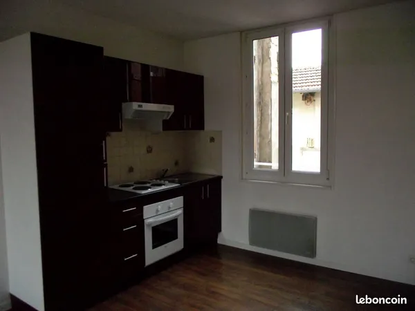A louer bel appartement Vaucouleurs