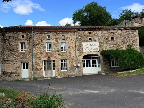 Maison 10 pièces 322 m²