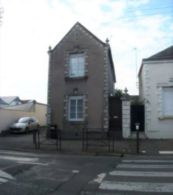 Photo 1