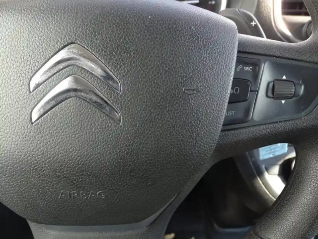 Citroën Jumpy fg m 2.0 bluehdi 145ch s&amp;s pack driver eat8 — photo 15