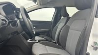 Dacia Jogger 1.0 ECO-G 100ch Extreme 7 places — photo 9