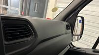 Renault Master F3500 L2H2 2.3 Blue dCi 135ch Confort Euro6 — photo 27