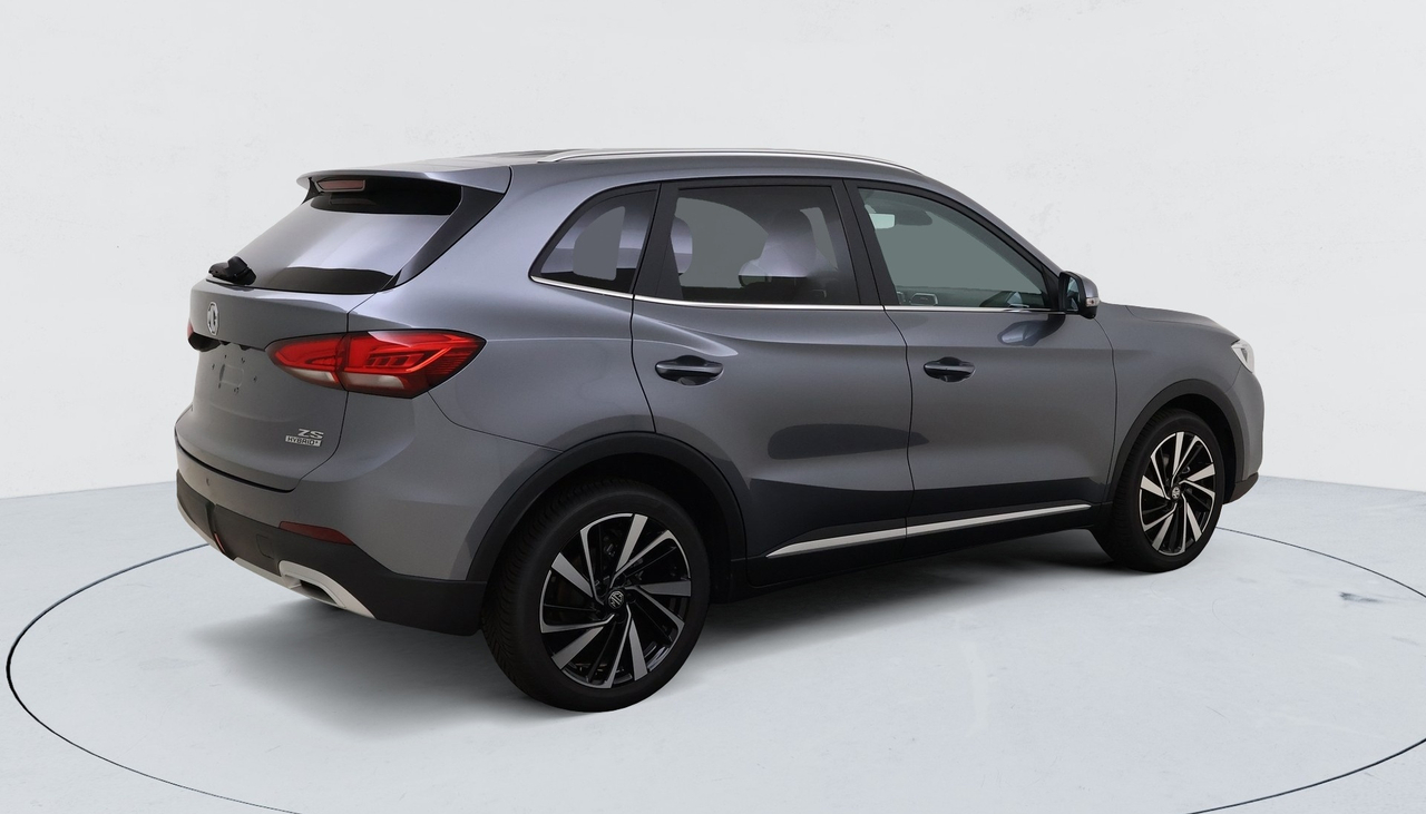 MG ZS — photo 8