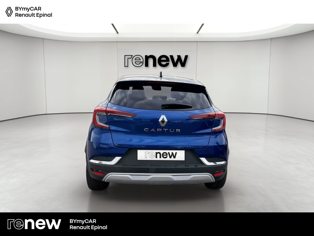 Renault Captur mild hybrid 140 — photo 4