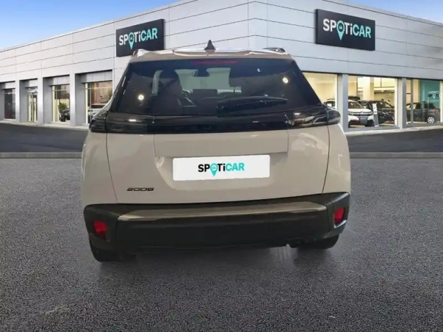 Peugeot 2008 turbo 100 ch bvm6 allure — photo 4