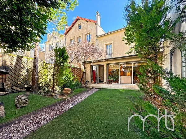 ASNIERES-SUR-SEINE BECON - MAISON A RENOVER AVEC JARDIN