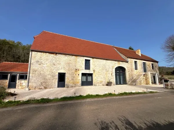 Maison 2 pièces 150 m²