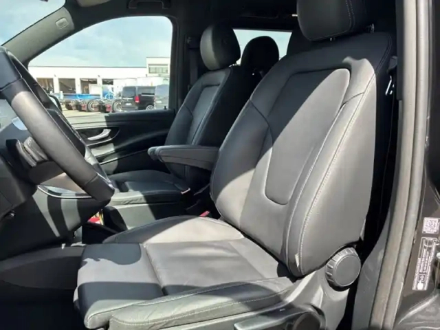 Mercedes Cla v 300 d 4matic avantgarde extr — photo 32