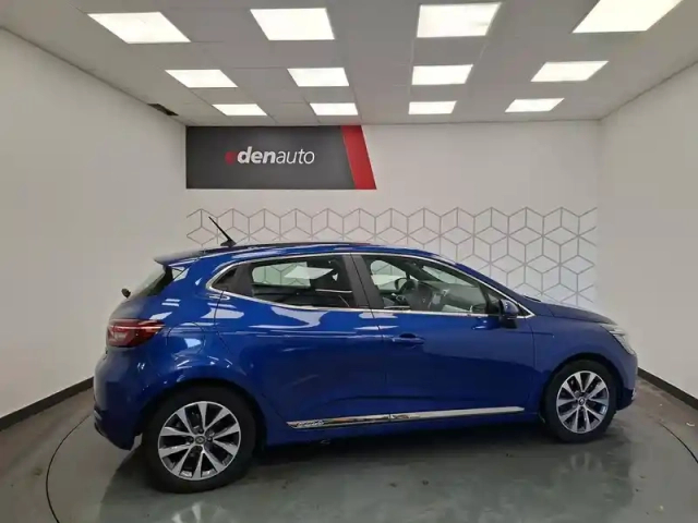 Renault Clio e-tech 140 - 21 — photo 5