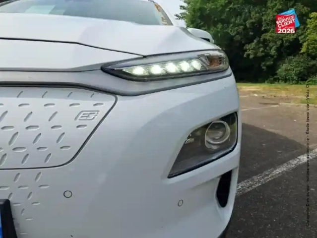 Hyundai Kona electric 64 kwh 204 ch executive — photo 13
