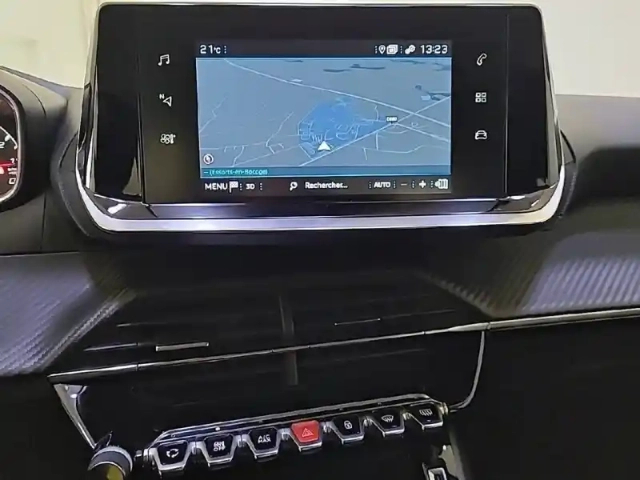 Peugeot 2008 puretech 100 s&amp;s bvm6 — photo 39