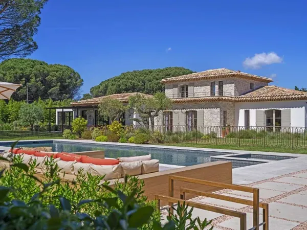 Maison 400 m²