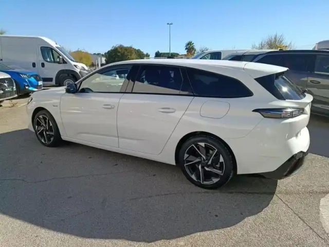 Peugeot 308 sw plug-in hybrid 195 ch e-dcs7 allure — photo 30