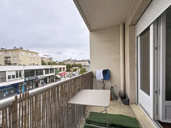 EXCLUSIVITE - CAEN VUE SUR CHATEAU Appartement de 4 pièces de 90 m2