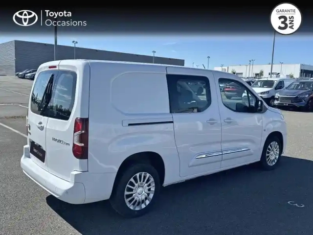 Toyota Proace city long 130 d-4d cabine approfondie business bva rc22 — photo 7