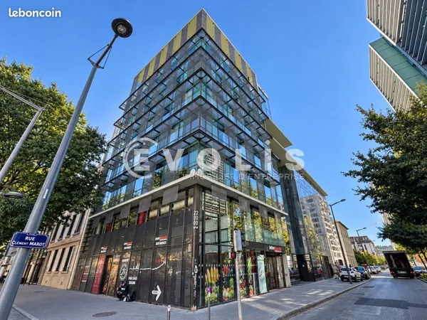 Bureaux 189 m²