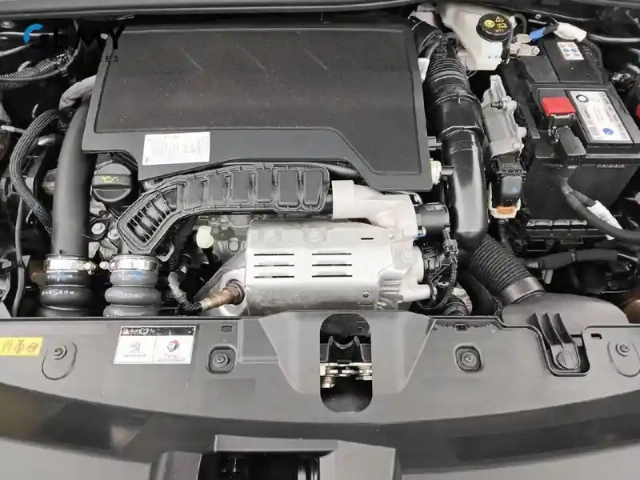 Peugeot 2008 puretech 130 s&amp;s eat8 — photo 71