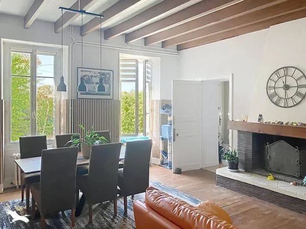 Maison 8 pièces 225 m²